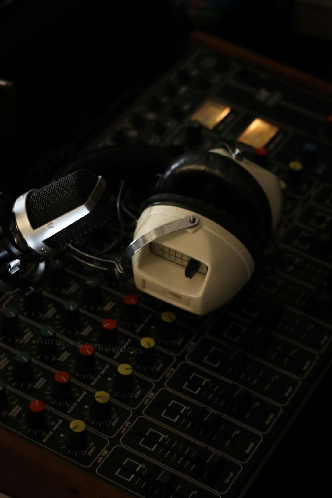 Aurora Soundworks 10